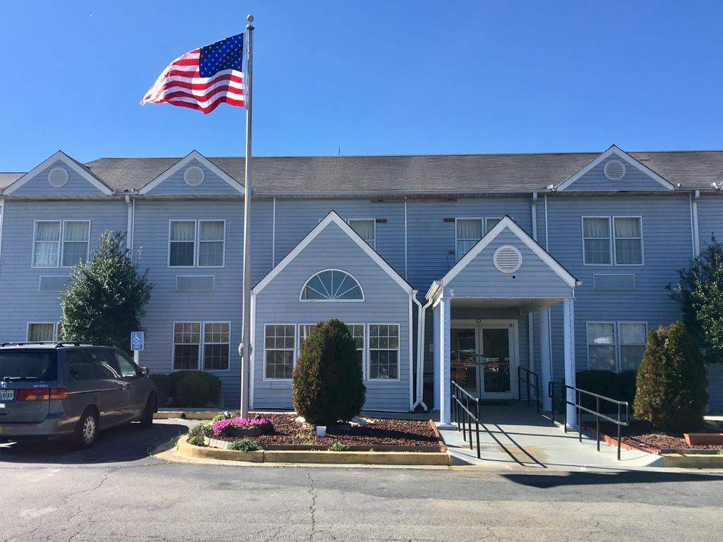 Holiday Lodge - Greensboro/Lake Oconee Екстериор снимка